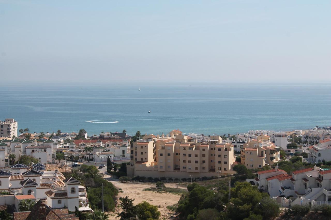 Estudio La Mata Торевиеха Екстериор снимка